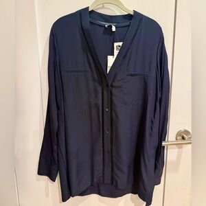 NWT 100% Silk Vince Midnight Blue V-Neck Blouse